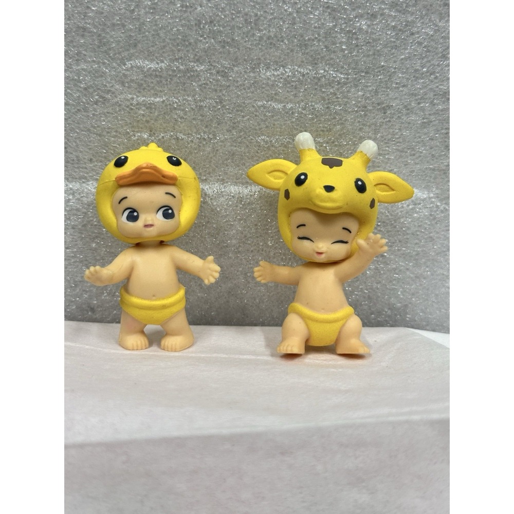 Twozies Series 1 Duck and Giraffe‎ Mini Figures Set of Two Toys Mini Baby Toys